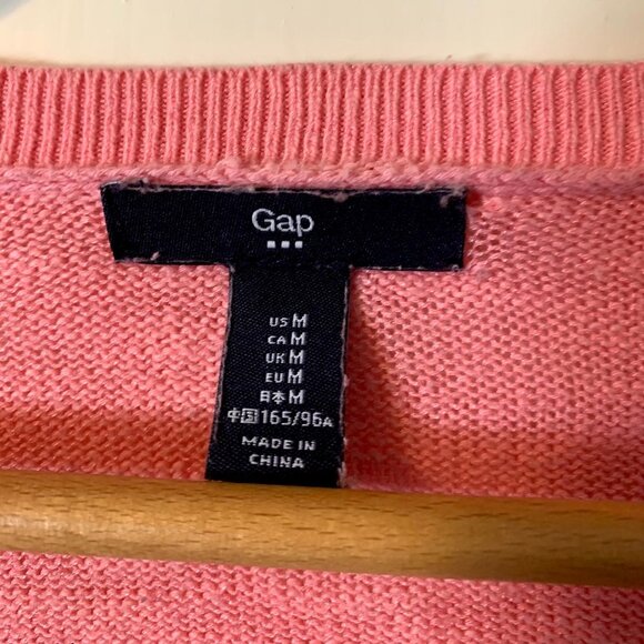 Pink Sweater from GAP - Picture 2 of 5
